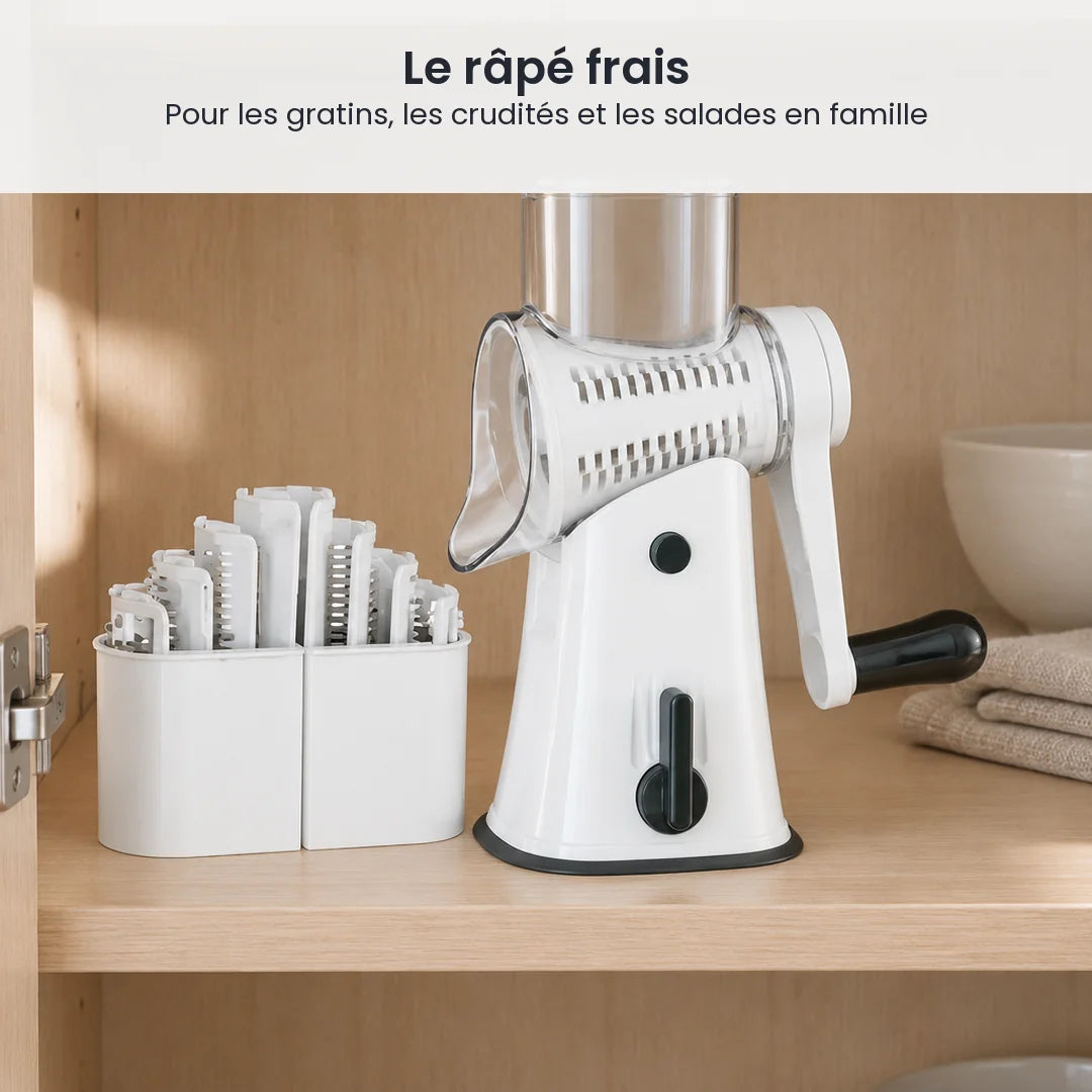 Râpe rotative blanche et son support de lames interchangeables rangés sur l'étagère d'un placard de cuisine