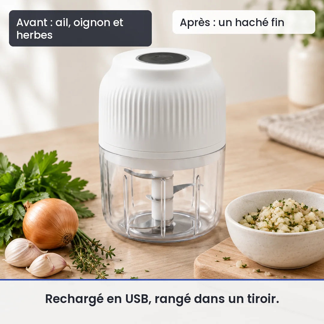Avant/après avec le mini hachoir électrique USB 250 ml blanc – ail : ail, oignon et herbes, puis un haché fin