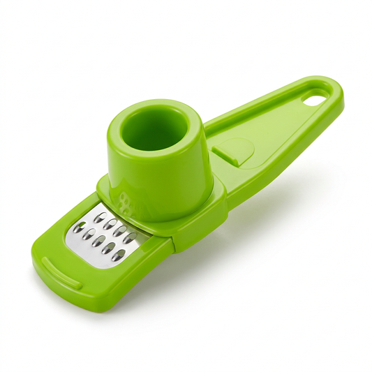 Hachoir râpe à ail et gingembre, vert, vue produit sur fond blanc